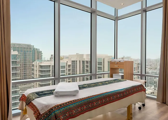 Luxury hotel only: Novotel Dubai Gold District